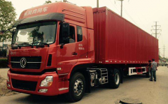 箱式貨車(chē)